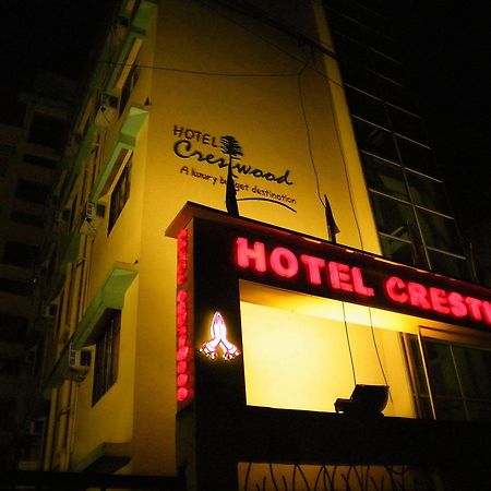 Hotel Crestwood Calcuta Exterior foto